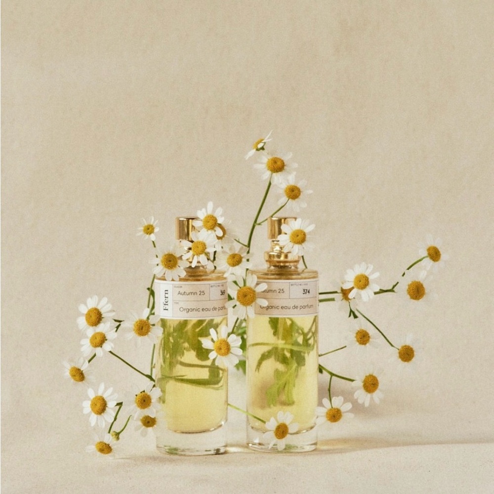 Ffern Autumn 25 Organic Eau de Parfum (1 fl oz) With diffuser. Used twice. - Picture 4 of 10